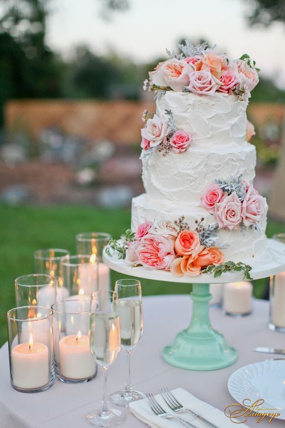 Летний свадебный торт