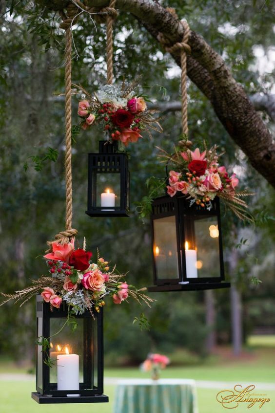 Свадебные фонари с цветами